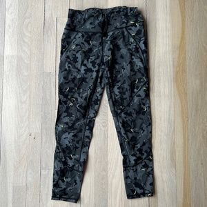 Sweaty Betty Camo Power 7/8 Leggings(size medium)